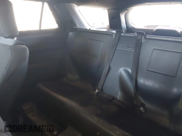 2020 Ford Police Interceptor Utility z VIN 1FM5K8AB0LGD08226, wystawiony jako IAAI lot #42413248 z przebiegiem Nie podano mil oraz . Historia ofert i sprzedaży dostępna na DreamBid. Obrazek 8.