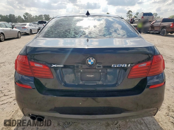 2015 BMW 5 Series 528i xDrive с VIN WBA5A7C50FD622826, выставлен на аукционе Copart как лот 58849635 с пробегом 193 969 миль миль и Чистый • Clean title. История ставок и продаж доступна на DreamBid. Изображение 6.