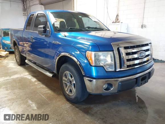 2011 Ford F-150 XL with VIN 1FTEX1CM8BFA95767, listed as a IAAI auction lot 41387109 with 119,159 mi miles. Bid and sale history available at carsss.com. Image 1.