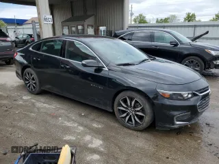 2018 Chevrolet Malibu LT z VIN 1G1ZD5ST6JF104564, wystawiony jako Copart lot #55738095 z przebiegiem 98 297 mil mil oraz Szkoda całkowita • Salvage title. Historia ofert i sprzedaży dostępna na DreamBid. Obrazek 4.