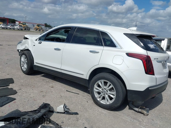 2021 Cadillac XT5 FWD Luxury with VIN 1GYKNAR40MZ146268, listed as a IAAI auction lot 41522802 with 61,775 mi miles. Bid and sale history available at carsss.com. Image 3.