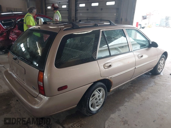 1998 Ford Escort SE with VIN 3FAFP15P6WR239732, listed as a IAAI auction lot 42093718 with 116,930 mi miles. Bid and sale history available at carsss.com. Image 4.