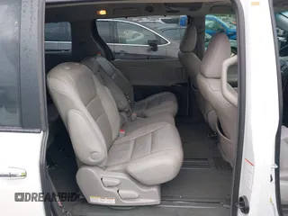 2017 Toyota Sienna XLE Auto Access Seat with VIN 5TDYZ3DC5HS881818, listed as a IAAI auction lot 42122771 with 101,982 mi miles and . Bid and sale history available at DreamBid. Image 8.