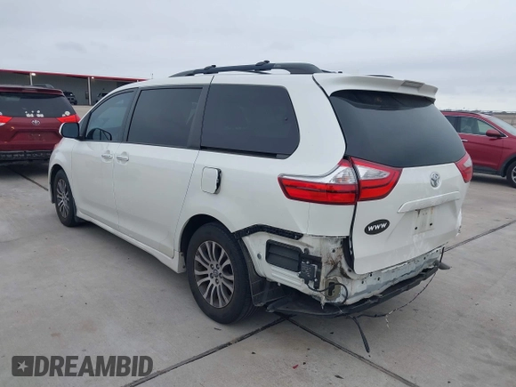 2018 Toyota Sienna XLE Auto Access Seat with VIN 5TDYZ3DC5JS938542, listed as a IAAI auction lot 41569381 with 41,691 mi miles. Bid and sale history available at carsss.com. Image 3.