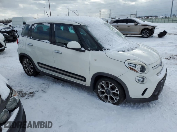 2014 FIAT 500L Trekking with VIN ZFBCFADH5EZ021059, listed as a Copart auction lot 44992125 with 126,744 mi miles and Clean Title. Bid and sale history available at DreamBid. Image 4.