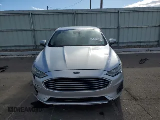 2019 Ford Fusion S with VIN 3FA6P0G71KR104255, listed as a Copart auction lot 47072525 with 69,447 mi miles and Clean Title. Bid and sale history available at carsss.com. Image 5.