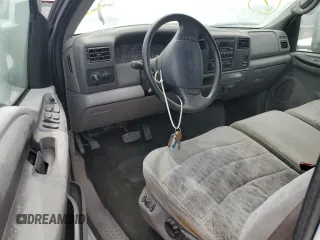 2000 Ford F-350 XL with VIN 1FTSW30S6YEC82315, listed as a Copart auction lot 75479334 with 327,345 mi miles and Salvage Title. Bid and sale history available at DreamBid. Image 8.