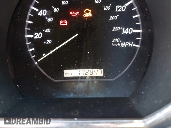 2008 Lexus RX with VIN 2T2HK31U38C057662, listed as a IAAI auction lot 41977657 with 178,847 mi miles. Bid and sale history available at carsss.com. Image 7.