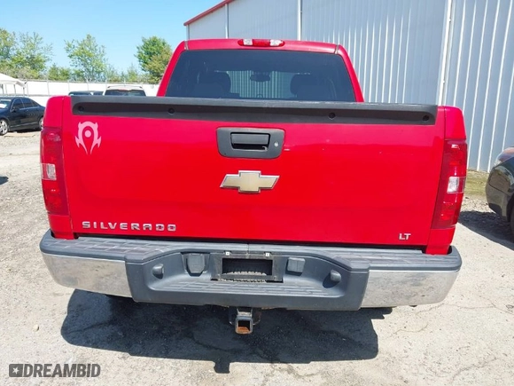 2008 Chevrolet Silverado 1500 LT w/1LT with VIN 2GCEK13J081286555, listed as a IAAI auction lot 42001279 with 195,990 mi miles. Bid and sale history available at carsss.com. Image 16.