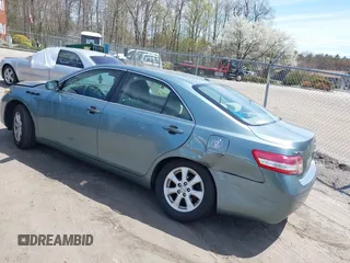 2011 Toyota Camry LE with VIN 4T4BF3EK5BR146460, listed as a IAAI auction lot 42064439 with 212,912 mi miles. Bid and sale history available at carsss.com. Image 3.