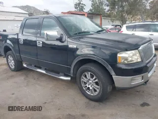 2004 Ford F-150 XLT with VIN 1FTPW14504KA08344, listed as a IAAI auction lot 41916877 with 223,657 mi miles. Bid and sale history available at carsss.com. Image 1.