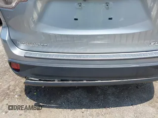 2019 Toyota Highlander SE with VIN 5TDJZRFH6KS614952, listed as a IAAI auction lot 42636713 with 65,471 mi miles and . Bid and sale history available at DreamBid. Image 18.