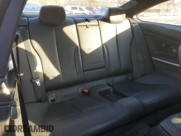 2016 BMW 4 Series 435i xDrive z VIN WBA3R5C51GK371123, wystawiony jako Copart lot #44776125 z przebiegiem 110 091 mil mil oraz Szkoda całkowita • Salvage title. Historia ofert i sprzedaży dostępna na DreamBid. Obrazek 10.