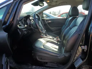 2015 Buick Verano Group z VIN 1G4PS5SK5F4165527, wystawiony jako Copart lot #47879315 z przebiegiem 114 562 mil mil oraz Szkoda całkowita • Salvage title. Historia ofert i sprzedaży dostępna na DreamBid. Obrazek 7.