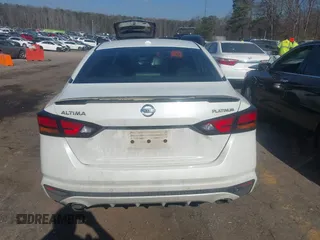 2019 Nissan Altima 2.5 Platinum with VIN 1N4BL4FV9KC116654, listed as a IAAI auction lot 41505682 with 154,065 mi miles. Bid and sale history available at carsss.com. Image 16.