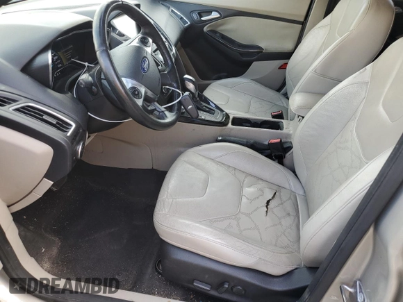 2015 Ford Focus Electric with VIN 1FADP3R45FL227962, listed as a Copart auction lot 43755825 with 70,490 mi miles and Clean title. Bid and sale history available at DreamBid. Image 7.