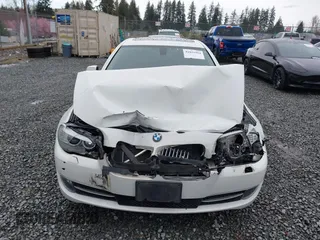 2013 BMW 5 Series 528i xDrive with VIN WBAXH5C54DDW13438, listed as a IAAI auction lot 41851954 with 122,653 mi miles. Bid and sale history available at carsss.com. Image 12.