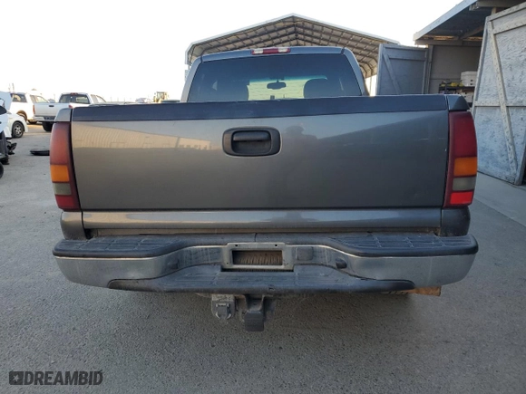 2002 Chevrolet Silverado 1500 LT with VIN 2GCEC19T321290788, listed as a Copart auction lot 89179765 with 165,010 mi miles and Salvage Title. Bid and sale history available at carsss.com. Image 6.