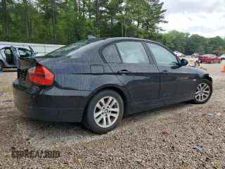 2007 BMW 3 Series 328xi with VIN WBAVC93547KX52045, listed as a Copart auction lot 60922775 with 136,686 mi miles and Clean title. Bid and sale history available at DreamBid. Image 3.