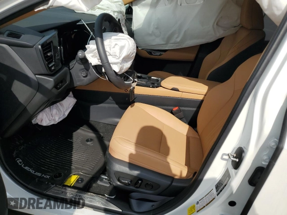 2024 Lexus NX 250 Premium z VIN JTJGDCAZ0R2014142, wystawiony jako Copart lot #57354345 z przebiegiem 1 022 mil mil oraz Szkoda całkowita • Salvage title. Historia ofert i sprzedaży dostępna na DreamBid. Obrazek 7.