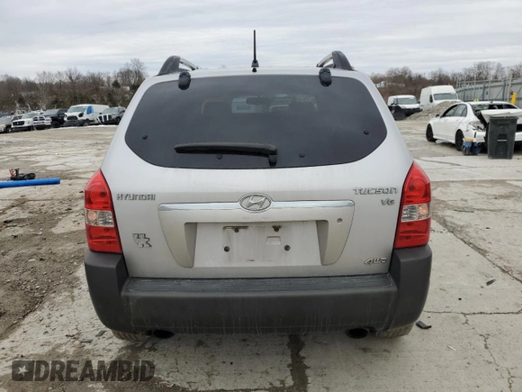2005 Hyundai Tucson GLS with VIN KM8JN72D05U051699, listed as a Copart auction lot 43242335 with 182,859 mi miles and Non Repairable. Bid and sale history available at carsss.com. Image 6.