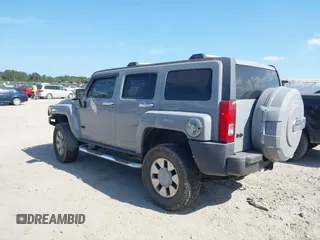 2007 Hummer H3 SUV with VIN 5GTDN13E878109598, listed as a IAAI auction lot 42123800 with 204,726 mi miles and . Bid and sale history available at DreamBid. Image 3.