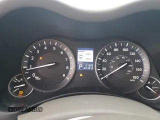 2011 Infiniti M37 with VIN JN1BY1AR0BM377303, listed as a Copart auction lot 86342264 with 131,984 mi miles and Salvage Title. Bid and sale history available at carsss.com. Image 9.