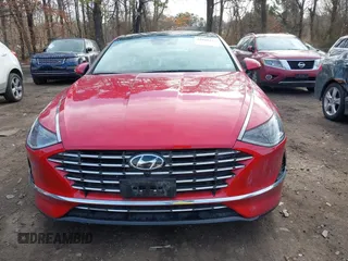 2020 Hyundai Sonata Hybrid Limited with VIN KMHL54JJ3LA010903, listed as a IAAI auction lot 41868242 with 3,138 mi miles. Bid and sale history available at carsss.com. Image 12.