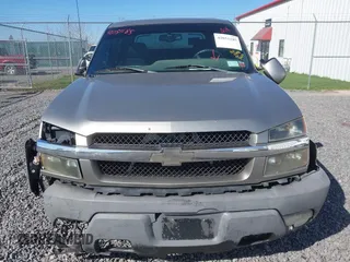 2002 Chevrolet Avalanche with VIN 3GNEK13T62G117177, listed as a IAAI auction lot 42051185 with 212,754 mi miles and . Bid and sale history available at DreamBid. Image 6.