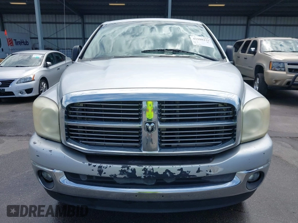 2007 Dodge 1500 SLT with VIN 1D7HU18257S191518, listed as a IAAI auction lot 42108231 with 163,756 mi miles. Bid and sale history available at carsss.com. Image 6.