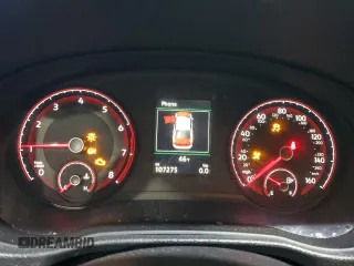 2020 Volkswagen Passat SE z VIN 1VWWA7A37LC005706, wystawiony jako Copart lot #51041245 z przebiegiem 107 275 mil mil oraz Szkoda całkowita • Salvage title. Historia ofert i sprzedaży dostępna na DreamBid. Obrazek 9.