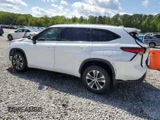 2023 Toyota Highlander L z VIN 5TDKDRAH7PS519415, wystawiony jako Copart lot #52688075 z przebiegiem 24 022 mil mil oraz Szkoda całkowita • Salvage title. Historia ofert i sprzedaży dostępna na DreamBid. Obrazek 2.