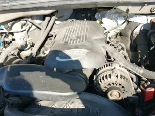2006 Chevrolet Silverado 2500HD LS with VIN 1GCHK29U46E208070, listed as a IAAI auction lot 41697215 with 206,103 mi miles and . Bid and sale history available at DreamBid. Image 20.