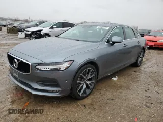 2018 Volvo S90 Momentum with VIN LVY982MK9JP023169, listed as a Copart auction lot 47303225 with 108,244 mi miles and Salvage Title. Bid and sale history available at carsss.com. Image 1.