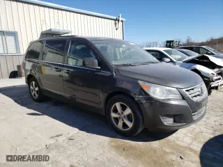 2011 Volkswagen Routan SE with VIN 2V4RW3DG0BR695545, listed as a Copart auction lot 78369654 with 130,432 mi miles and Salvage Title. Bid and sale history available at carsss.com. Image 4.
