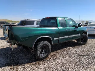 2000 Toyota Tundra SR5 with VIN 5TBBT4417YS114749, listed as a Copart auction lot 52582605 with 158,155 mi miles and Salvage Title. Bid and sale history available at DreamBid. Image 3.