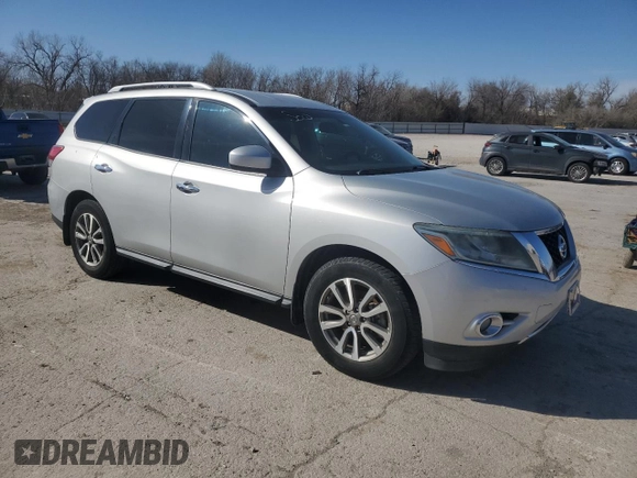 2016 Nissan Pathfinder SL with VIN 5N1AR2MN3GC604402, listed as a Copart auction lot 47664835 with 184,879 mi miles and Clean title. Bid and sale history available at DreamBid. Image 4.