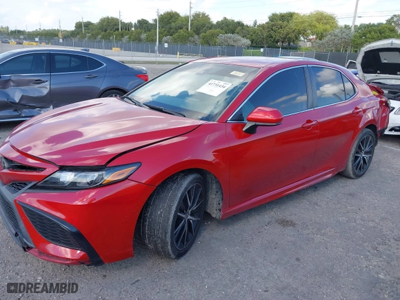 2021 Toyota Camry SE Nightshade with VIN 4T1G11AK6MU462607, listed as a IAAI auction lot 41731434 with 45,156 mi miles. Bid and sale history available at carsss.com. Image 17.