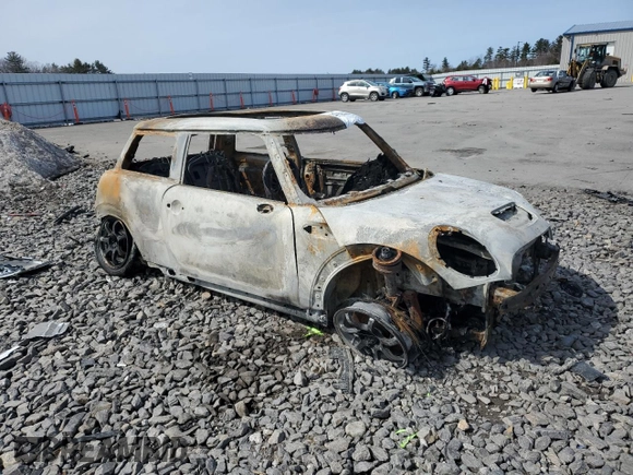 2008 MINI Hardtop S with VIN WMWMF73538TT93340, listed as a Copart auction lot 51499835 with Not Provided miles and Salvage Title. Bid and sale history available at DreamBid. Image 4.