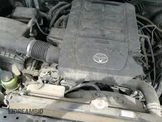 2018 Toyota Tundra SR с VIN 5TFRM5F16JX127613, выставлен на аукционе Copart как лот 65811315 с пробегом 111 263 миль миль и Списание • Salvage title. История ставок и продаж доступна на DreamBid. Изображение 12.