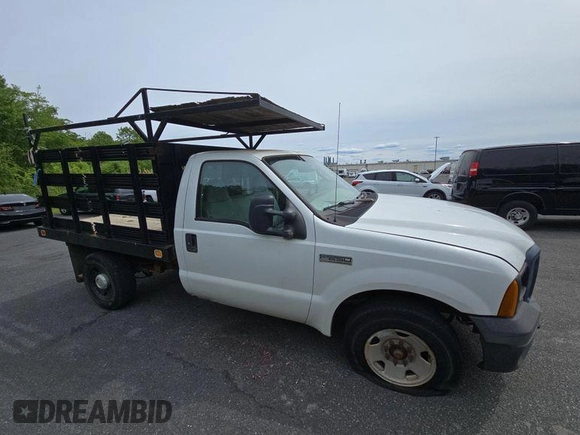 2007 Ford F-250 with VIN 1FDNF20557EA47058, listed as a IAAI auction lot 42631275 with 40,425 mi miles and . Bid and sale history available at DreamBid. Image 22.