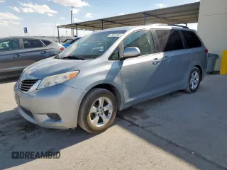 2014 Toyota Sienna LE AAS с VIN 5TDKK3DCXES518968, выставлен на аукционе Copart как лот 59553905 с пробегом 176 074 миль миль и Списание • Salvage title. История ставок и продаж доступна на DreamBid. Изображение 1.