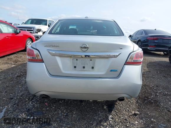 2014 Nissan Altima 2.5 S with VIN 1N4AL3AP3EC151483, listed as a IAAI auction lot 41932459 with 129,408 mi miles. Bid and sale history available at carsss.com. Image 16.