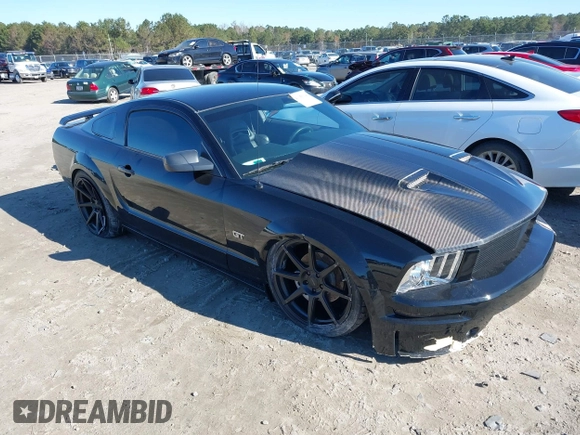 2007 Ford Mustang GT Deluxe with VIN 1ZVFT82H875263317, listed as a IAAI auction lot 41155196 with 69,631 mi miles and . Bid and sale history available at carsss.com. Image 1.