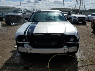 2006 Chrysler 300 C with VIN 2C3KA63H26H198177, listed as a Copart auction lot 48329365 with 197,464 mi miles and Salvage Title. Bid and sale history available at carsss.com. Image 5.