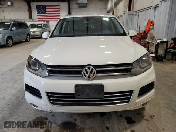 2012 Volkswagen Touareg Sport with VIN WVGFK9BP3CD002756, listed as a Copart auction lot 53378665 with 149,918 mi miles and Clean title. Bid and sale history available at DreamBid. Image 5.