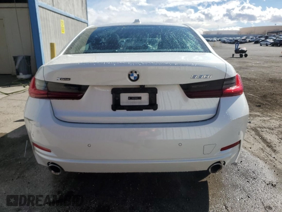 2024 BMW 3 Series 330i xDrive with VIN 3MW89FF07R8E09258, listed as a Copart auction lot 49174225 with 34,432 mi miles and Salvage Title. Bid and sale history available at carsss.com. Image 6.
