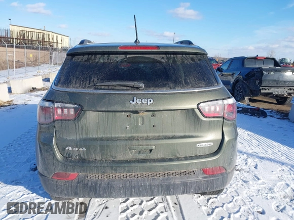 2018 Jeep Compass Latitude with VIN 3C4NJDBB6JT366543, listed as a IAAI auction lot 41553049 with 123,251 mi miles. Bid and sale history available at carsss.com. Image 16.