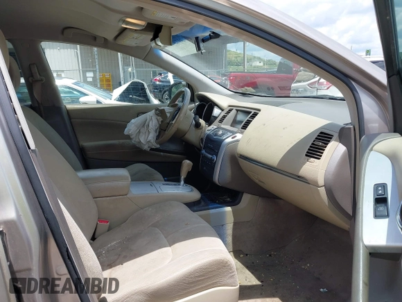 2010 Nissan Murano S z VIN JN8AZ1MU6AW005557, wystawiony jako IAAI lot #39736339 z przebiegiem 104 184 mil mil oraz . Historia ofert i sprzedaży dostępna na DreamBid. Obrazek 5.