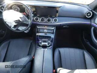 2017 Mercedes-Benz E-Class E 300 Luxury with VIN WDDZF4KB0HA180264, listed as a Copart auction lot 38494843 with 108,034 mi miles. Bid and sale history available at carsss.com. Image 8.